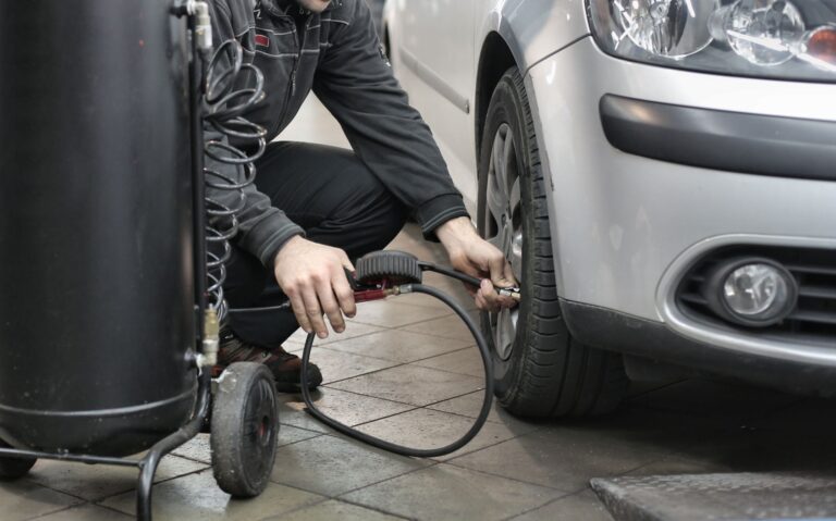 Compresseur de voiture 12V pneus, — compresseur 12V pour pneus voiture