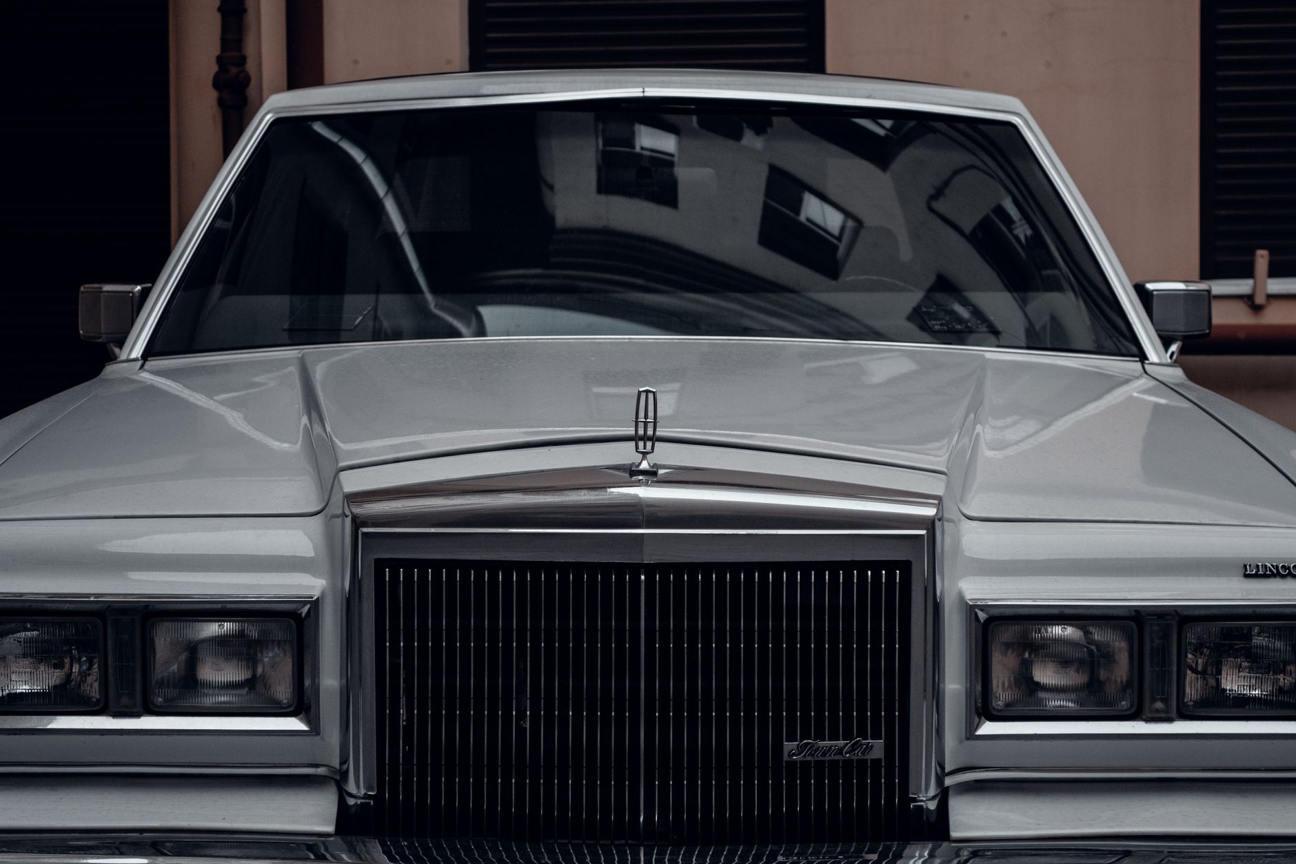Histoire de Lincoln, la grande marque de luxe américaine et ses racines industrielles — modèle de voiture de luxe Lincoln
